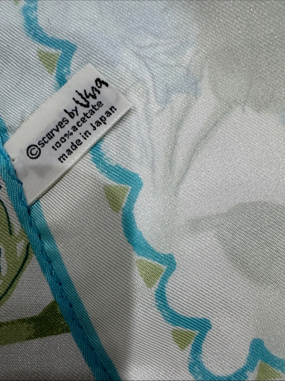 N/A blue floral